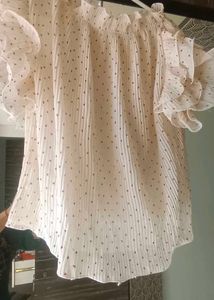 Chic Heart Print Ruffle Top