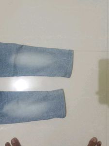 Light Wash Denim Jeans Size 28 Waist