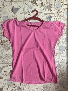 Girls (kids) Pink top With V Neck