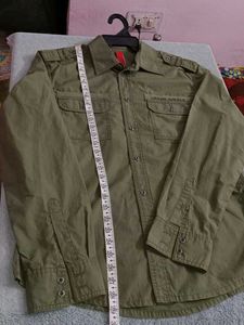 EDC BY ESPRIT Men&#39;s Olive Shirt