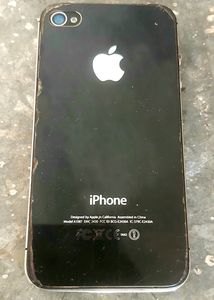I Phone 4s Working Condition Only 70% Battery And Apple I'd Problem