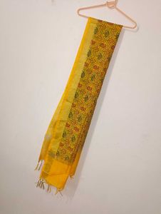 Patola Print Ethnic Duppatta