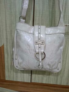 Stylish sling Bag