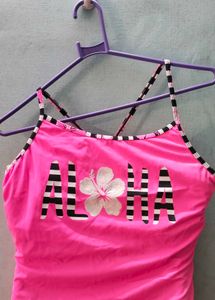 Swimming top with lining and adjustable straps