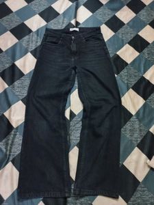 h&amp;m sweatshirt &amp; zara straight jeans combo