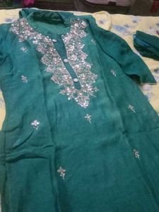 Emerald Green Embroidered Salwar Kameez