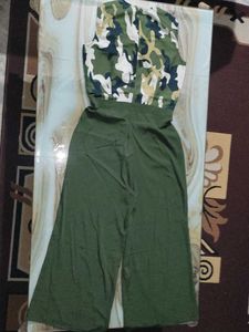 Stylish Jumpsuit - Modern Design