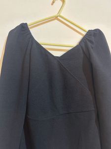 Elegant Black Long Sleeve Top