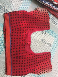 3 Colored Based Saree With Green Pallu