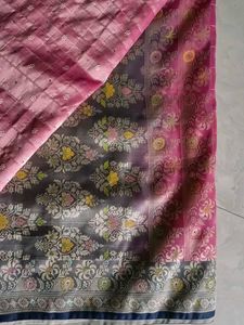 Bold Zaree Banarasi Saree