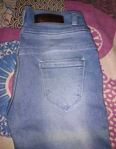 Women Fashionable Jeans