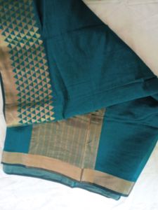 Green Sari with Triangle Wide Golden Border