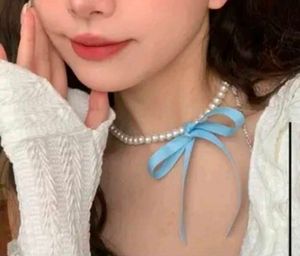 Bow Pearl Choker