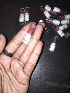 16 Mini Lipstick