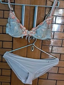 Combo Of Four  Premium Imported Fabric Bra