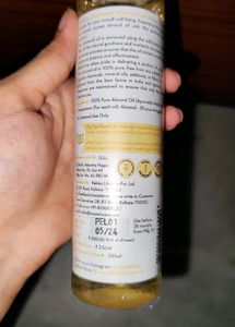 Wishcare Cold Pressed Sweet Almond Oil