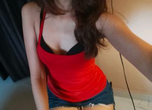 Red Halter Top 📌