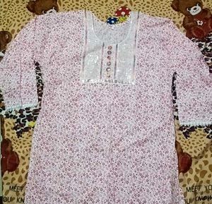 Floral Print Short Kurti with Embroidery