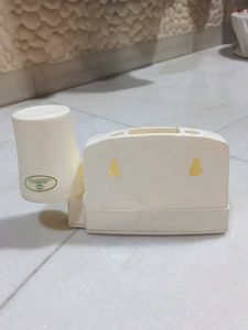 🛁 Minimalist Toothbrush Holder
