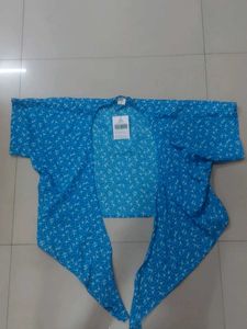 Cute Blue Floral Crop Top