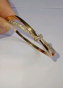 Knot Design Anti Tarnish Bracelet With AD