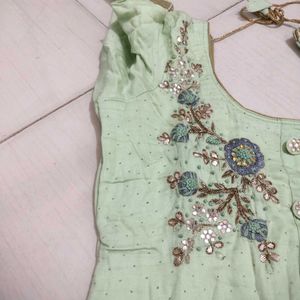 💖2 Embroidered Kurta Set