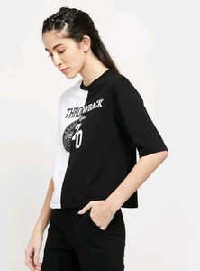 Black&amp;White T-shirt 🖤🤍