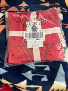 ❌❌sale❌❌VS RED NIGHT SUIT S/M