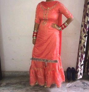 Medium Peach Shraraa Set