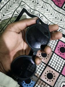 Round Black Sunglasses