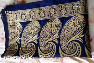 Magenta &amp; Navy Blue Silk Saree With Blouse
