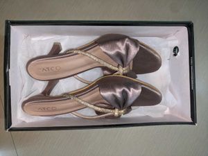 ✨Mauve Bow Kitten Heels✨💕