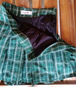 Korean Green Pleated Mini Skirt 🍥