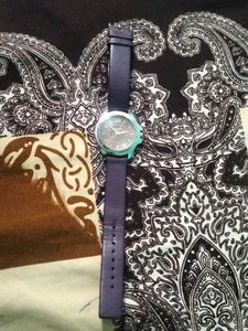 Stylish Purple Wristwatch