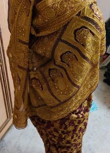 excellent 🔥aari work 😍Maroon &amp; Gold Saree