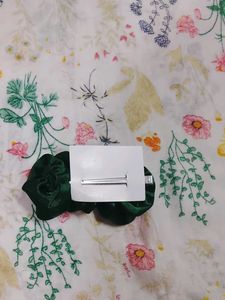 Green Velvet Scrunchie Set - Hair Accessory