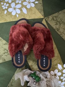 New Zara Fur Heel ( Check Flaw)