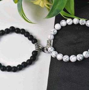 Couple&#39;s Magnetic Beaded Bracelets