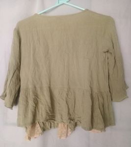 MAGNOLIA PEARL GAUZY TOP 💚