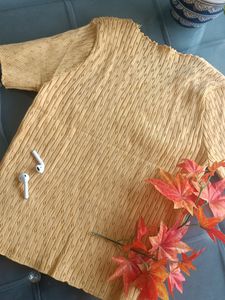Cool Yellowish Top