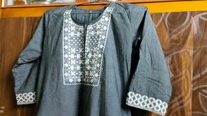 A Straight Kurti