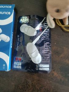 Sounce Earphones
