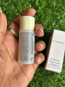 Mac Hyper Real Fresh Canvas Cleansing Oil