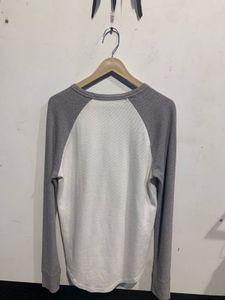 Hollister Long Sleeve T-Shirt