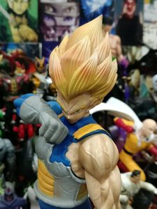Vegeta Figurine