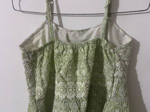 PEPLUM EMBROIDERED SLEEVLESS TOP