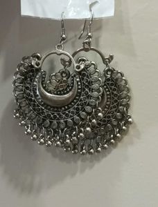 2 Pairs Of Silver Oxidized Earrings