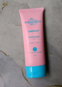 Aqualogica radiance+ oil free moisturizer