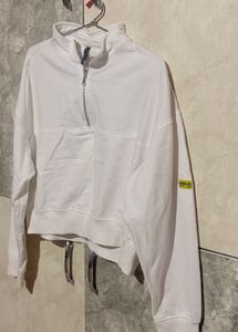 White Cropped Sweatshirt