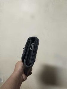 Guess Clutcher With 2 women wallet free